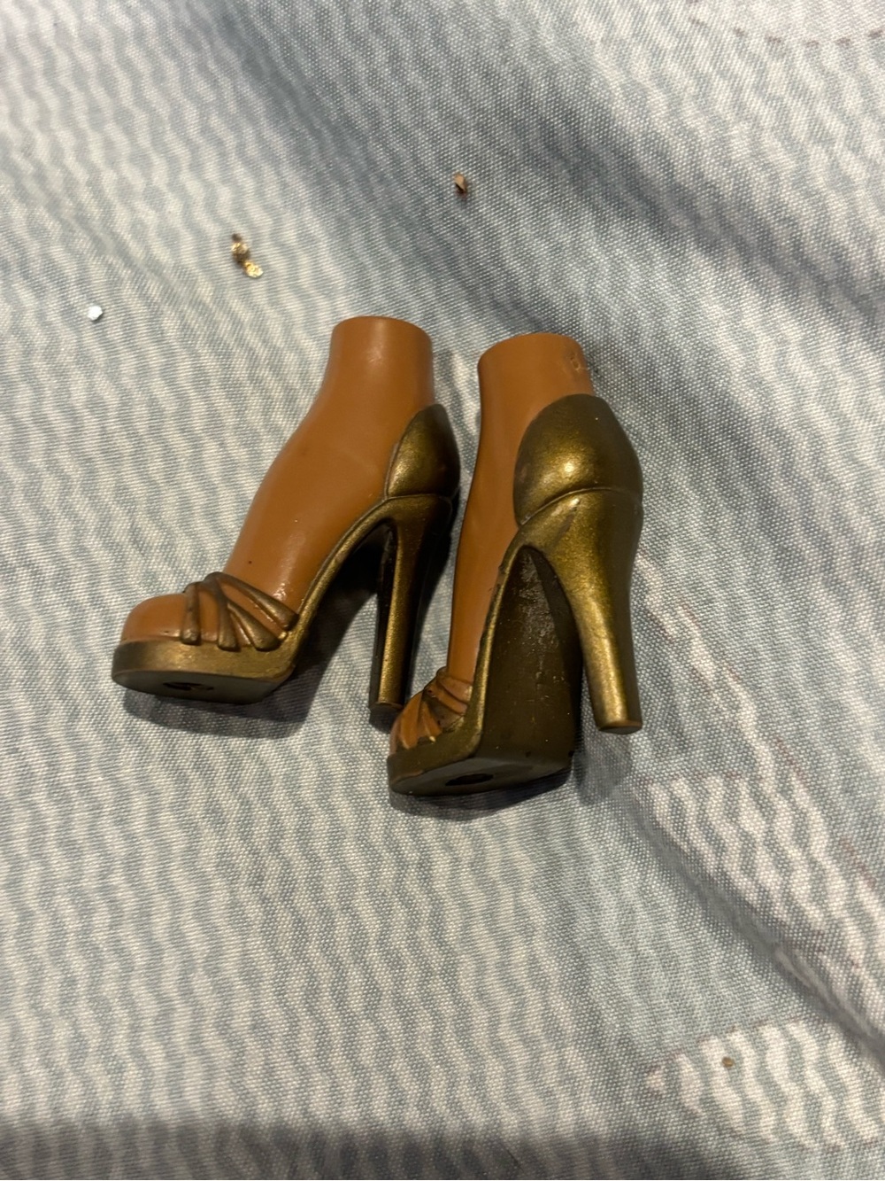 Bratz Passion 4 Fashion - Sasha gold heels